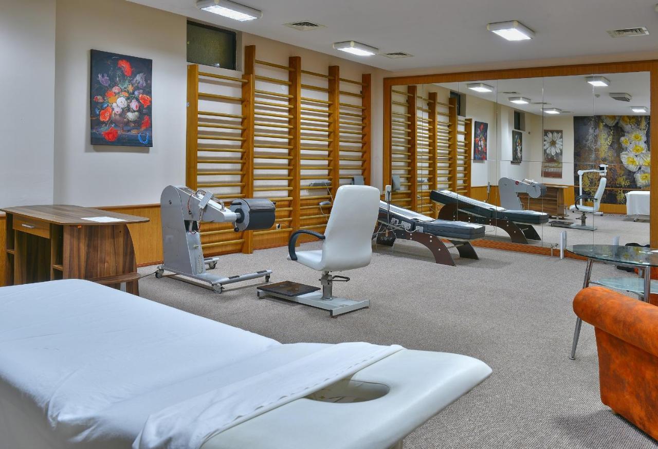 Estreya Residence Hotel And Spa 圣君士坦丁和海伦那 外观 照片