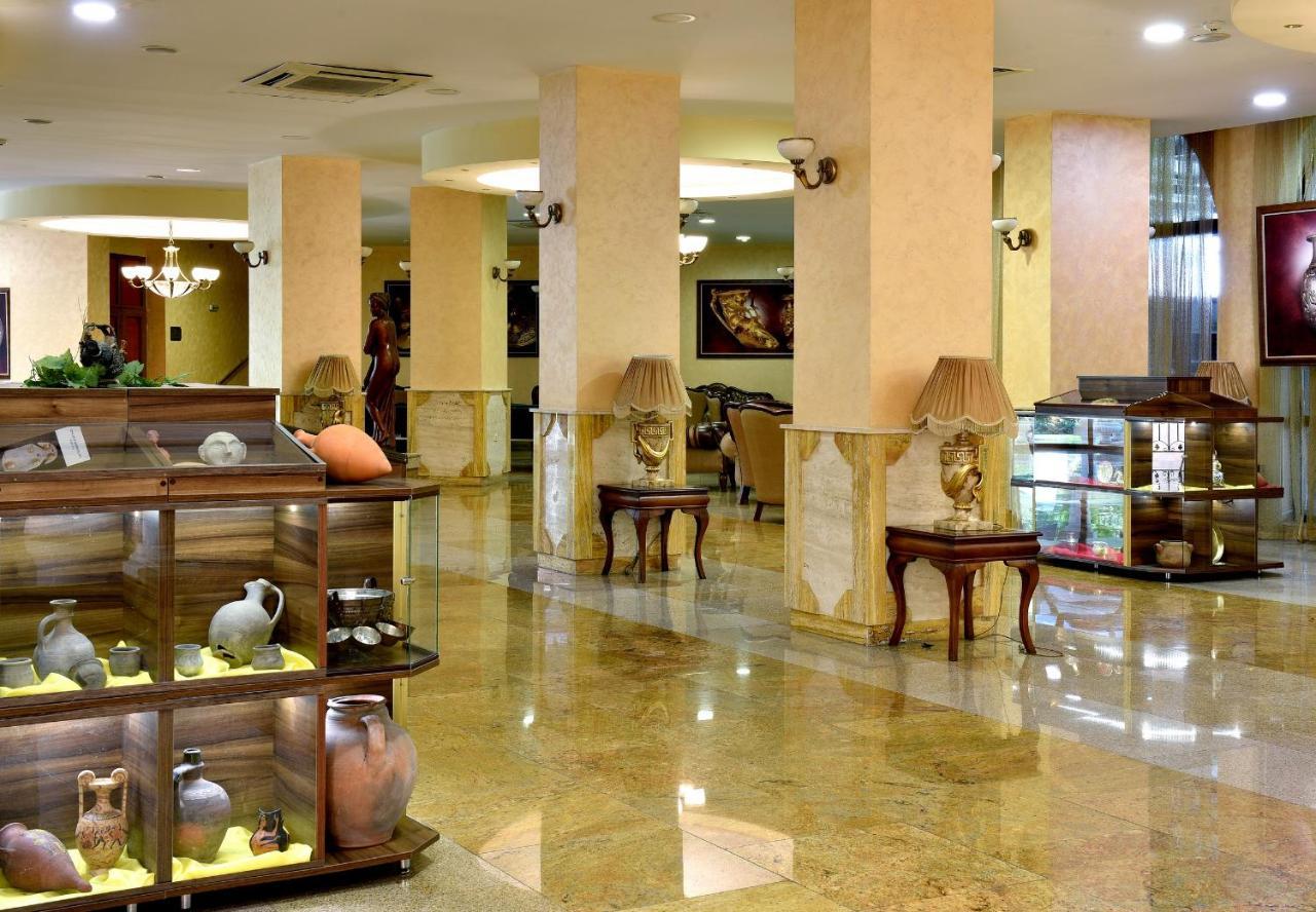 Estreya Residence Hotel And Spa 圣君士坦丁和海伦那 外观 照片