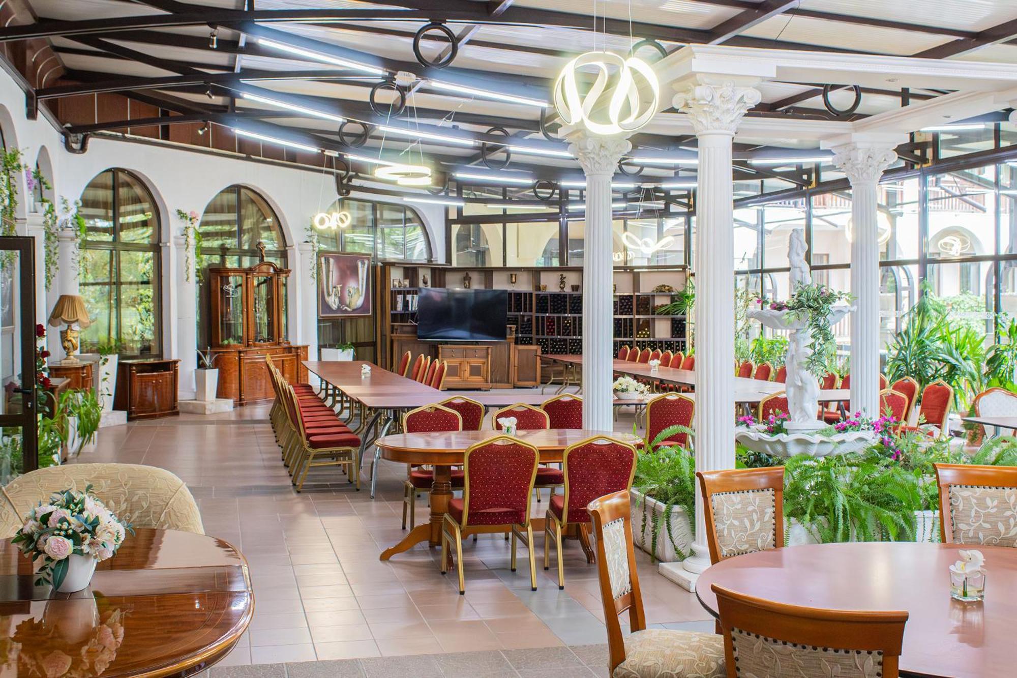 Estreya Residence Hotel And Spa 圣君士坦丁和海伦那 外观 照片