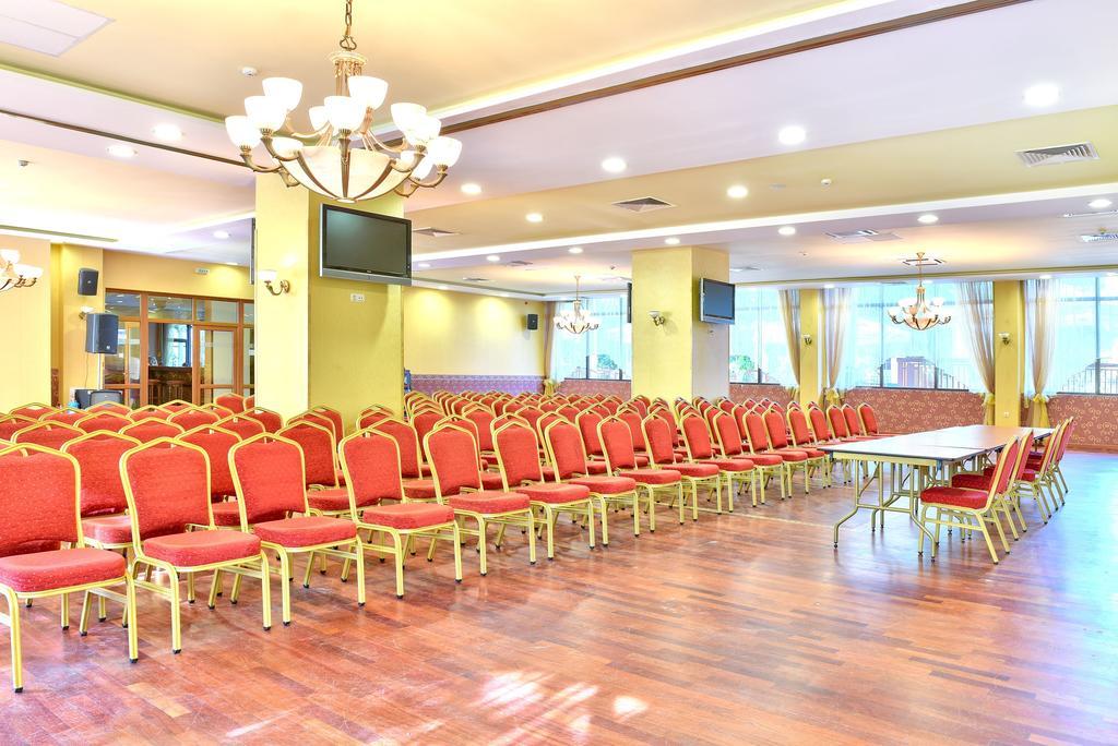 Estreya Residence Hotel And Spa 圣君士坦丁和海伦那 外观 照片